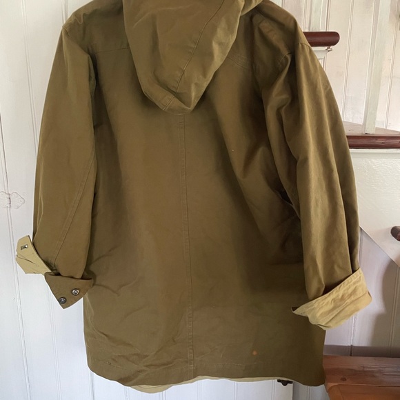 Chimala Olive Green Hooded unisex Coat - Picture 2 of 8